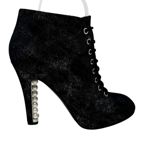 Chanel Pearl Heel CC logo Victorian Lace Up Ankle Boots black silver size 38 - Picture 11 of 14